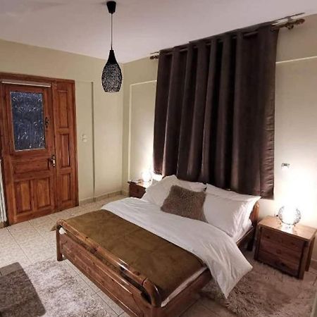 Keramidaki Mini Suites 4 Kalavryta Exteriér fotografie